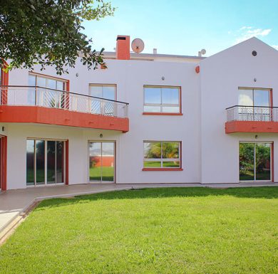 Villa blanc vue extérieur